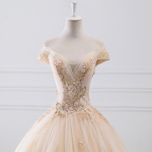 Luxury Sparkly Beading Pearls Wedding Gown